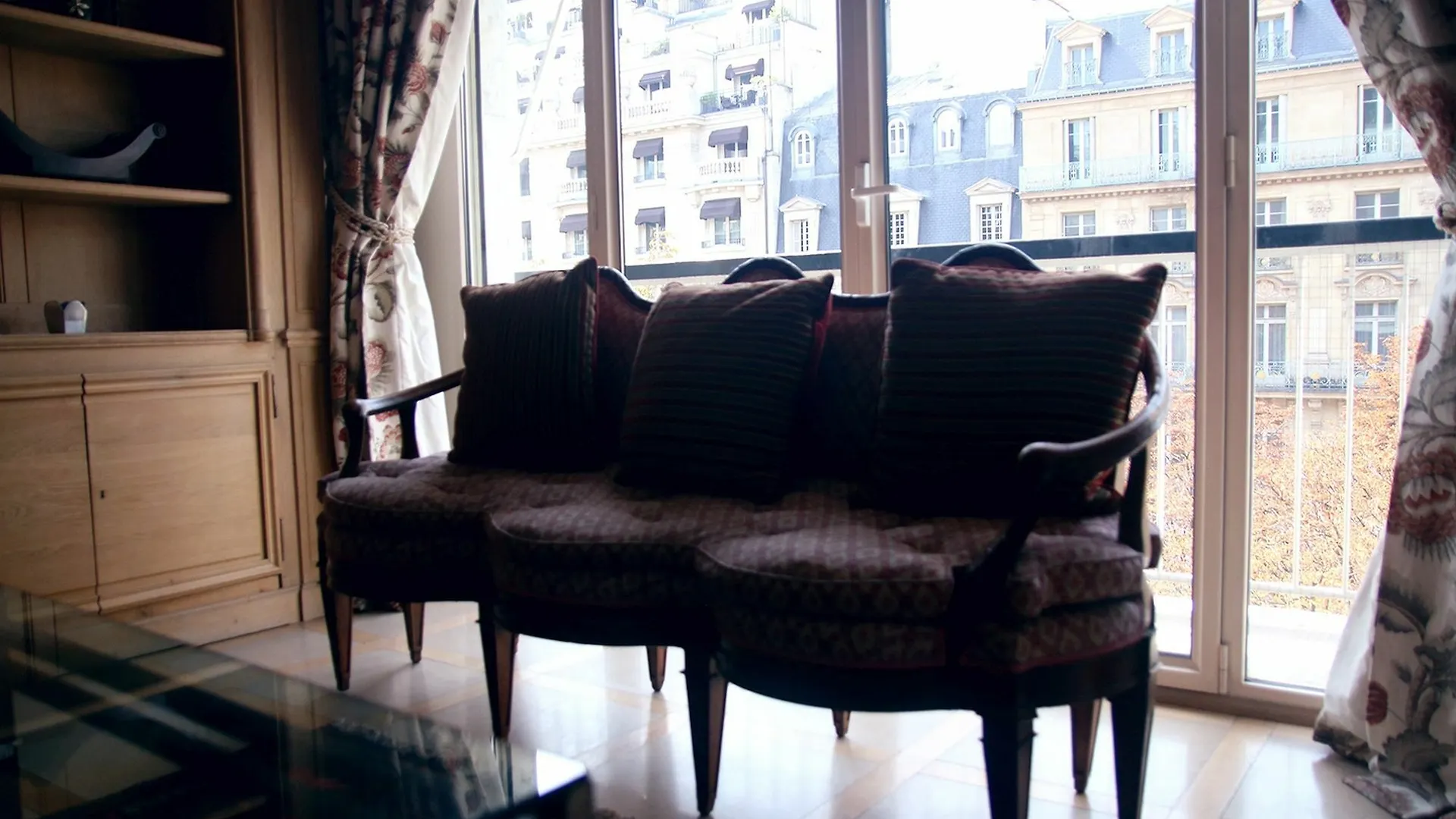 Pelican - Apt. Near Eiffel Tower Paris