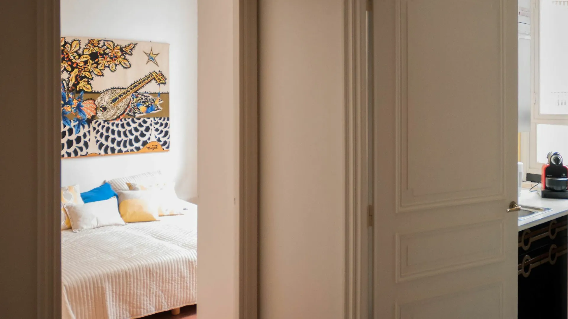 Pelican - Apt. Near Eiffel Tower Paris