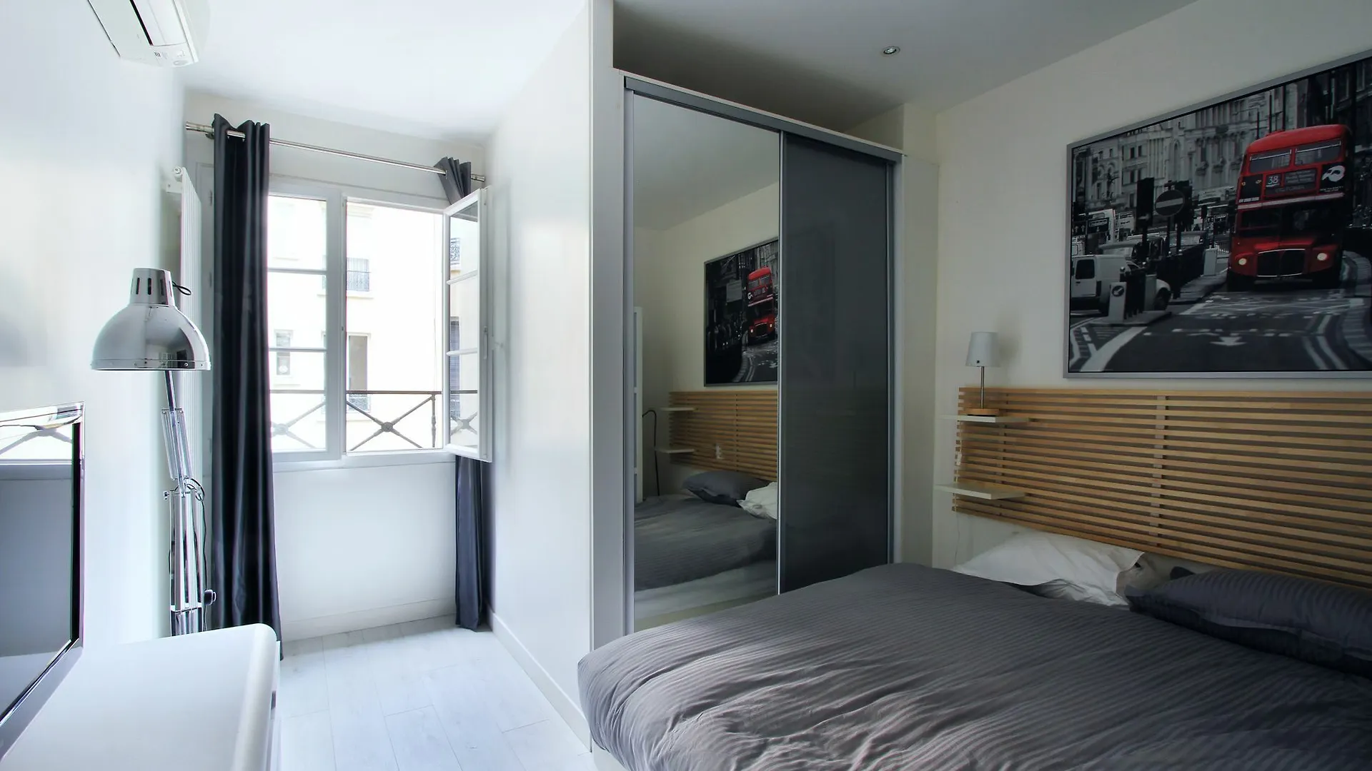 Apartment Pelican - Apt. Near Eiffel Tower