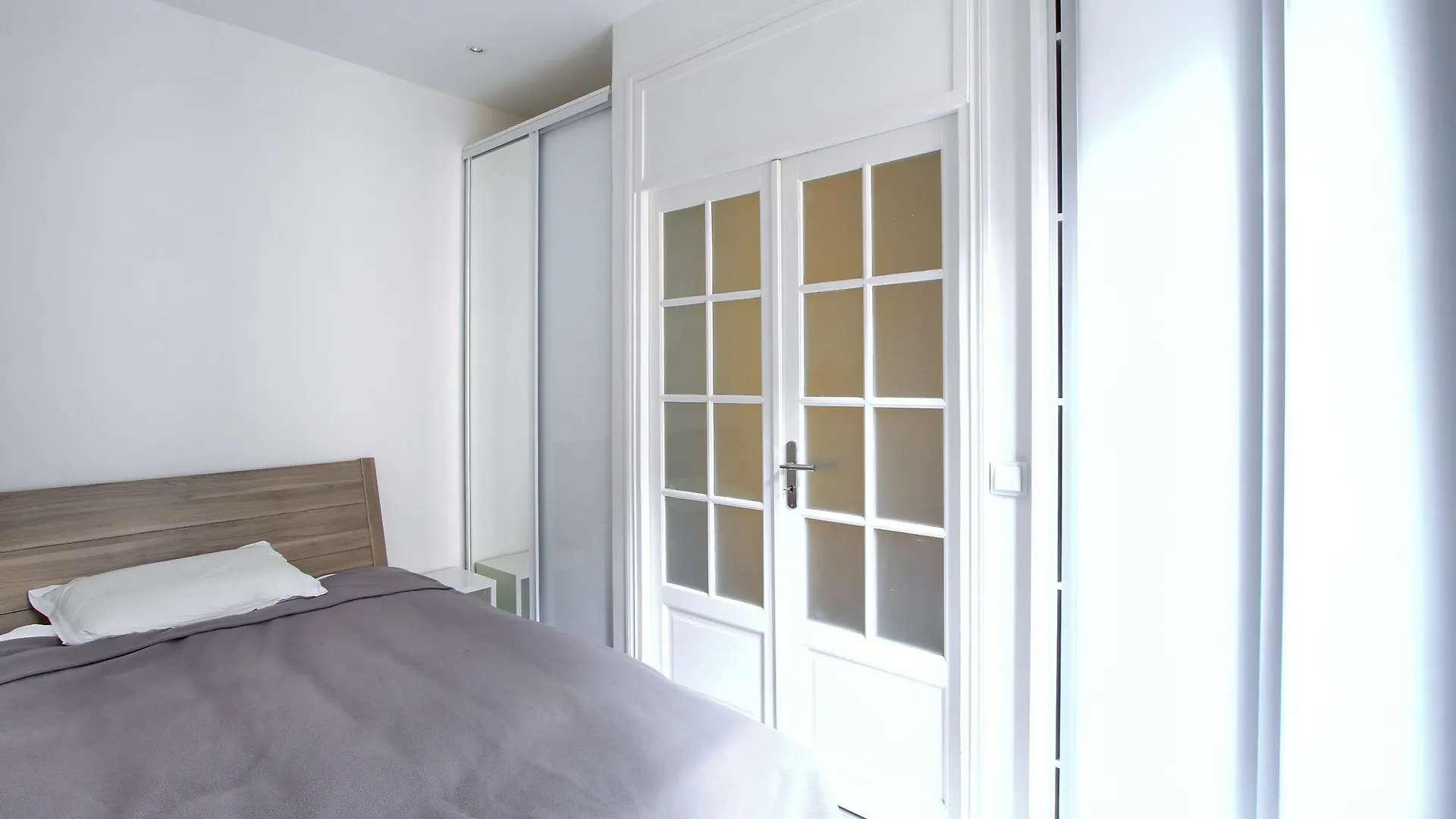 Apartment Pelican - Apt. Near Eiffel Tower
